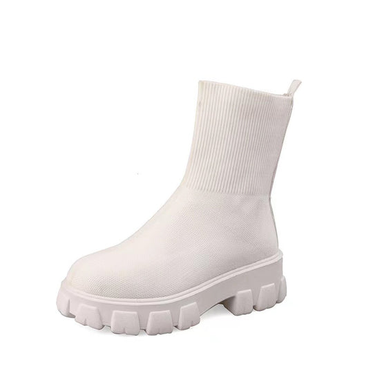 Damen  Strick-Stiefelette mit sockenähnlichem Schaft und markanter Profilsohle EB