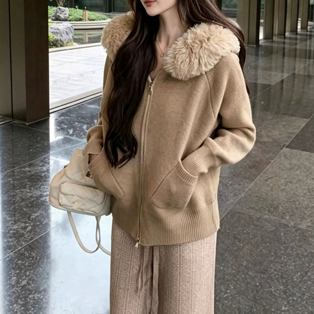 Damen Kapuzenjacke mit Fake-Fur-Kragen und durchgehendem Reißverschluss EB