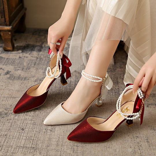Damen elegante Pumps mit funkelndem Perlenakzent EB