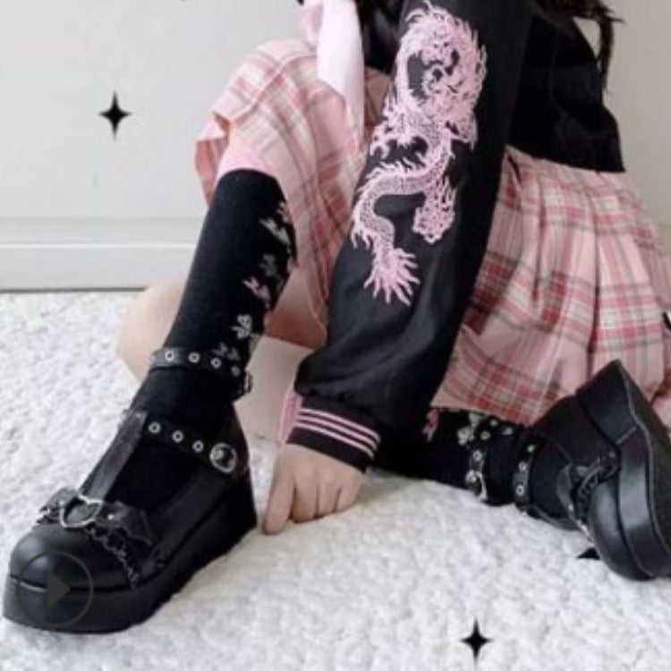 Damen Plateau-Schuhe mit modischem Riemen-Detail und robustem Profil EB