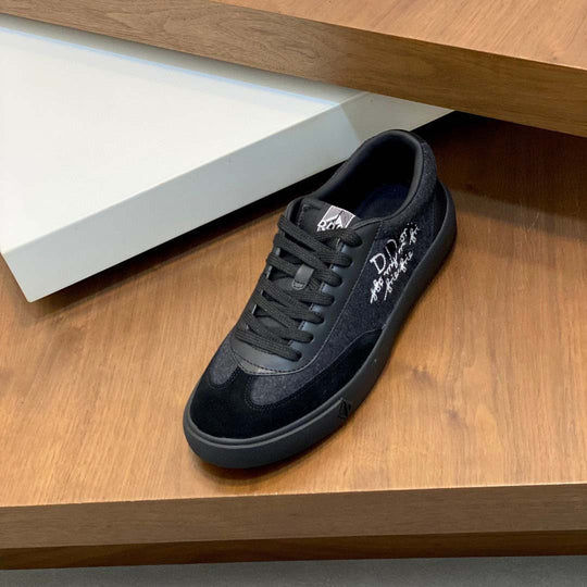 Damen bequeme Sneakers mit modischem Design und atmungsaktiver Oberflächenstruktur EB