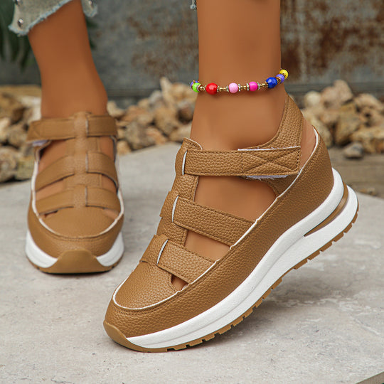 Damen Plateau-Sandalen mit geschlossener Zehenpartie und verstellbarem Klettverschluss EB