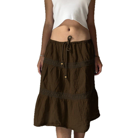 Damen nan gestufter Boho-Midirock mit elastischem Kordelbund und Häkelband-Details EB