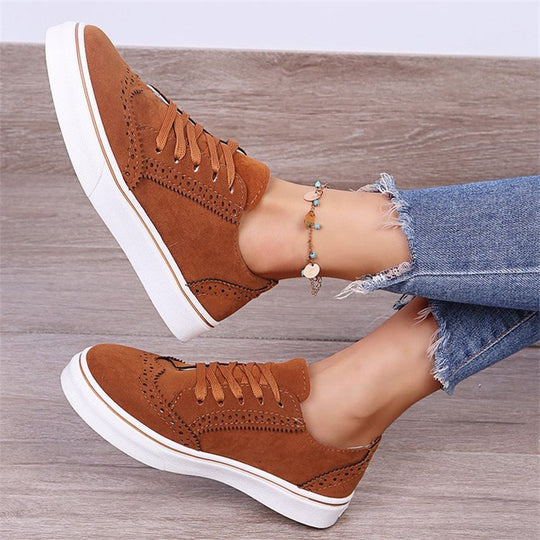 Damen Schnürer-Plateau-Sneaker im Brogue-Stil mit Komfortfußbett EB