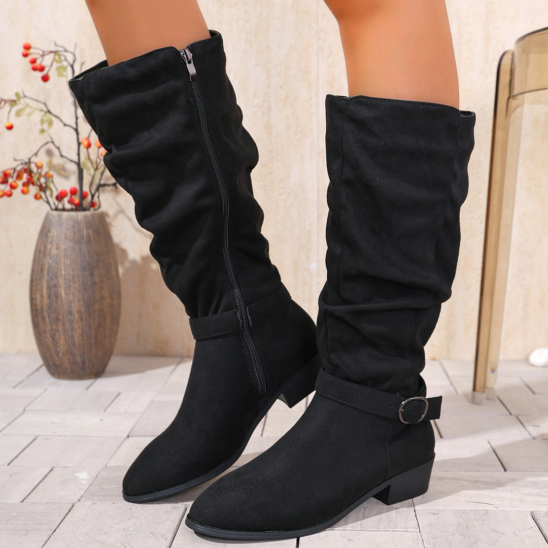 Damen kniehoher Slouch-Stiefel aus weichem Microvelours mit Ziergurt und niedrigem Blockabsatz EB