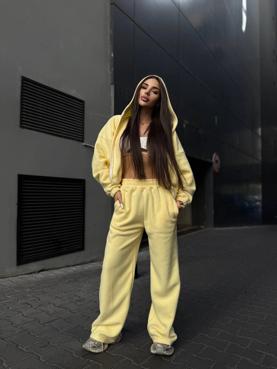Damen Urbaner Oversized Jumpsuit mit Kapuze EB