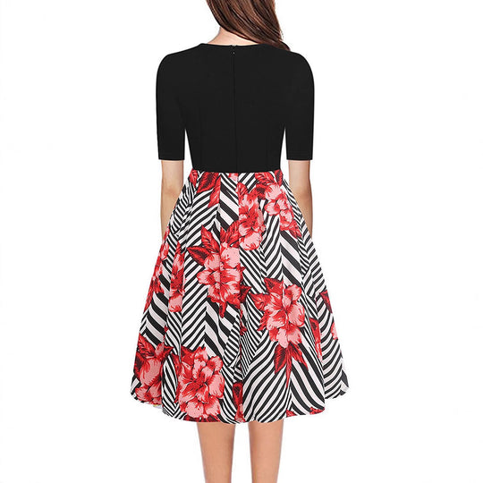 Damen Midikleid mit floralem Muster und gestreiften Akzenten EB