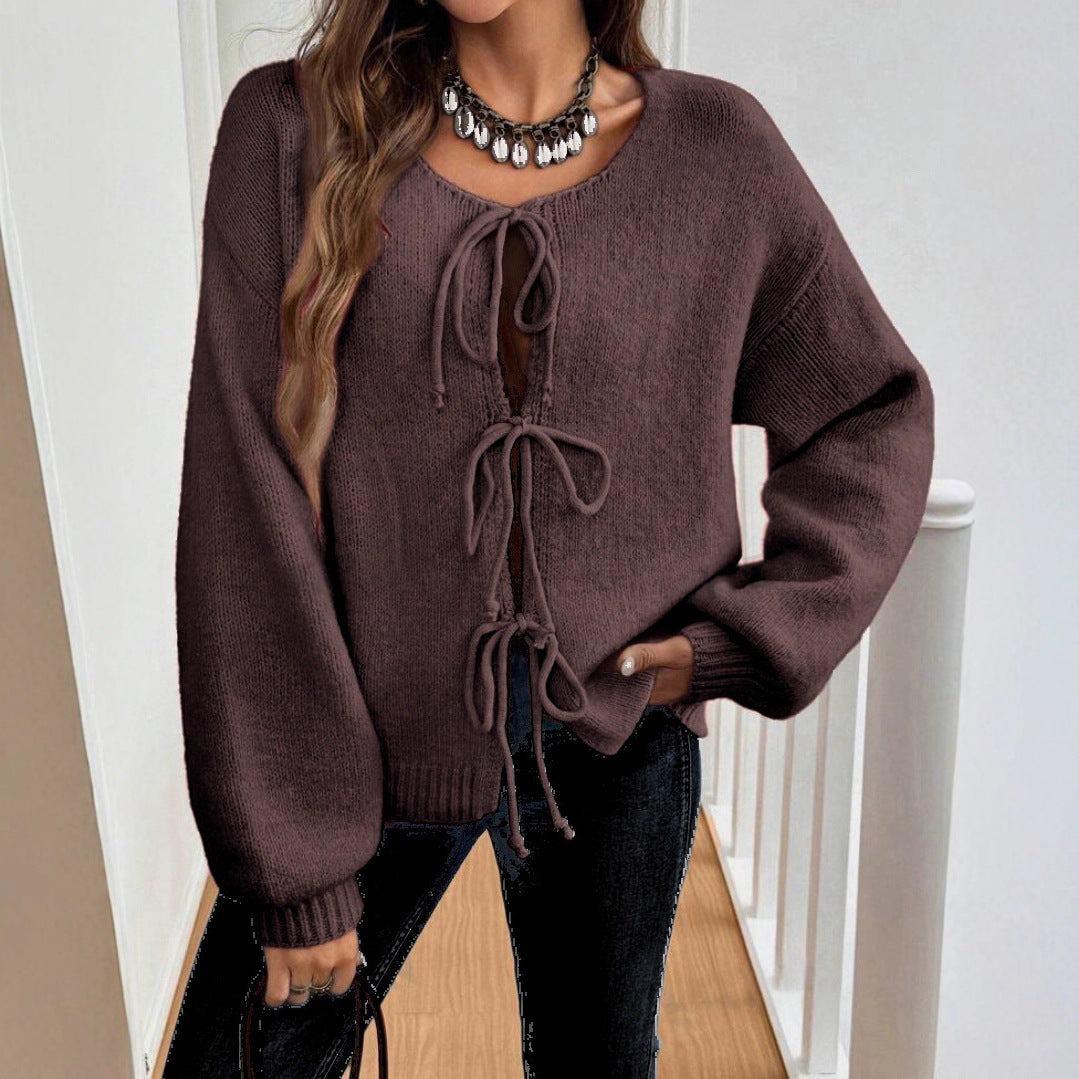 Damen gemütlicher Strickpullover mit dekorativem Schnür-Detail und weit geschnittenen Ärmeln EB