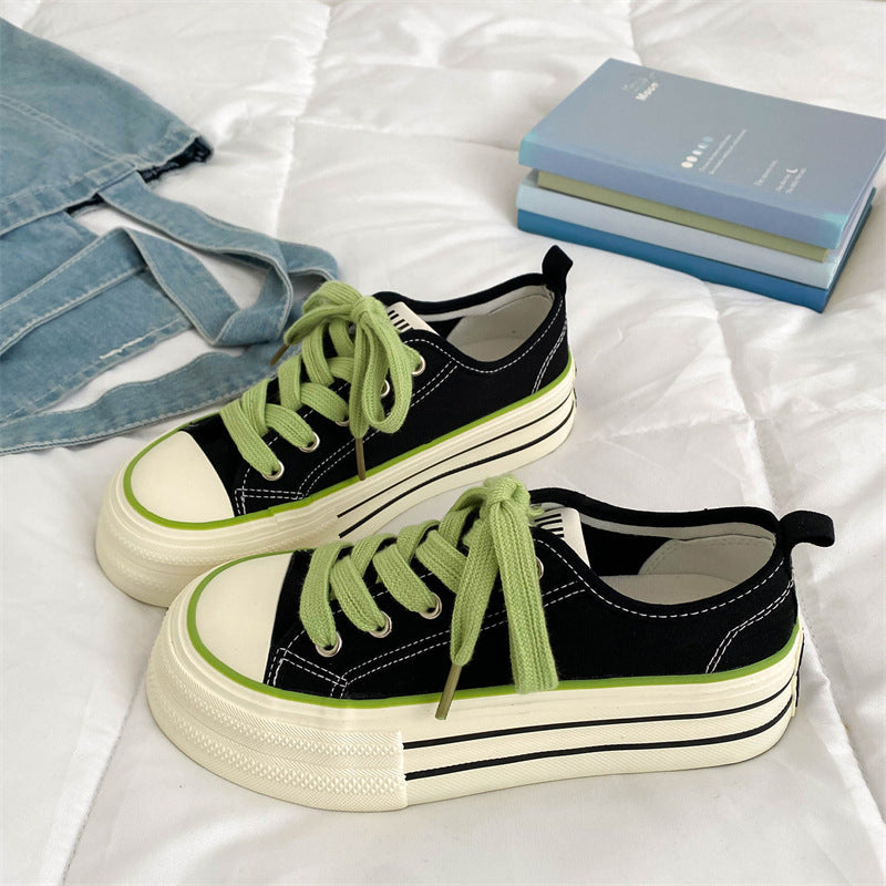 Damen Trendige Sneaker mit dicker Sohle und modischen Details EB