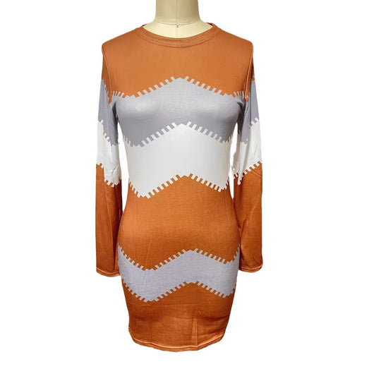 Damen nan Longsleeve-Strickkleid mit Chevron-Muster, geradem Saum und körperumspielender Passform EB