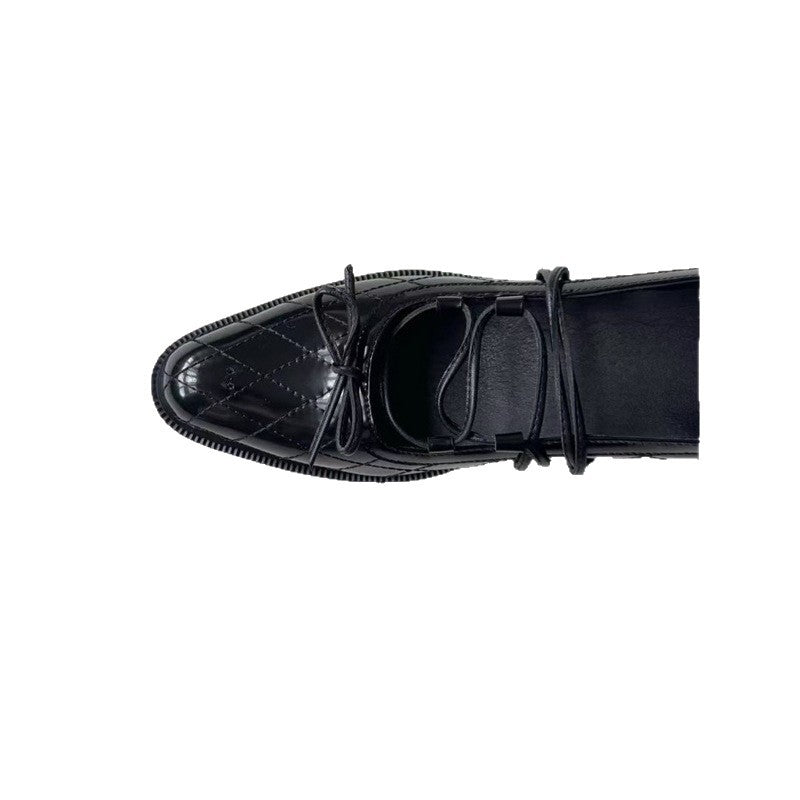 Damen elegante Schnürschuhe mit glänzendem Obermaterial und dekorativem Muster EB