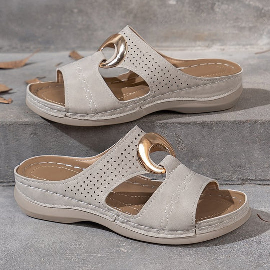 Damen Komfortable Clogs mit modischen Perforationen und geschmücktem Riemen EB