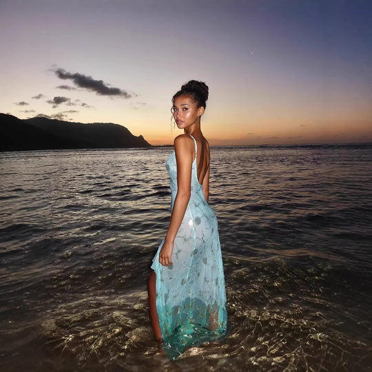 Damen Strandkleid mit transparentem Finish und asymmetrischem Saum EB