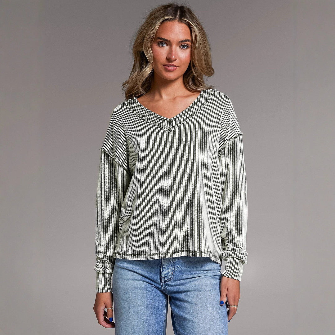 Damen Gestreiftes Feinstrick-Longsleeve mit V-Ausschnitt und dekorativen Kanten EB