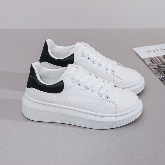 Damen Plattform Sneakers mit moderner Silhouette und komfortabler Dämpfung EB
