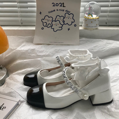 Damen Mary Jane Schuhe mit eleganter Rüschenverzierung und metallischem Akzent EB