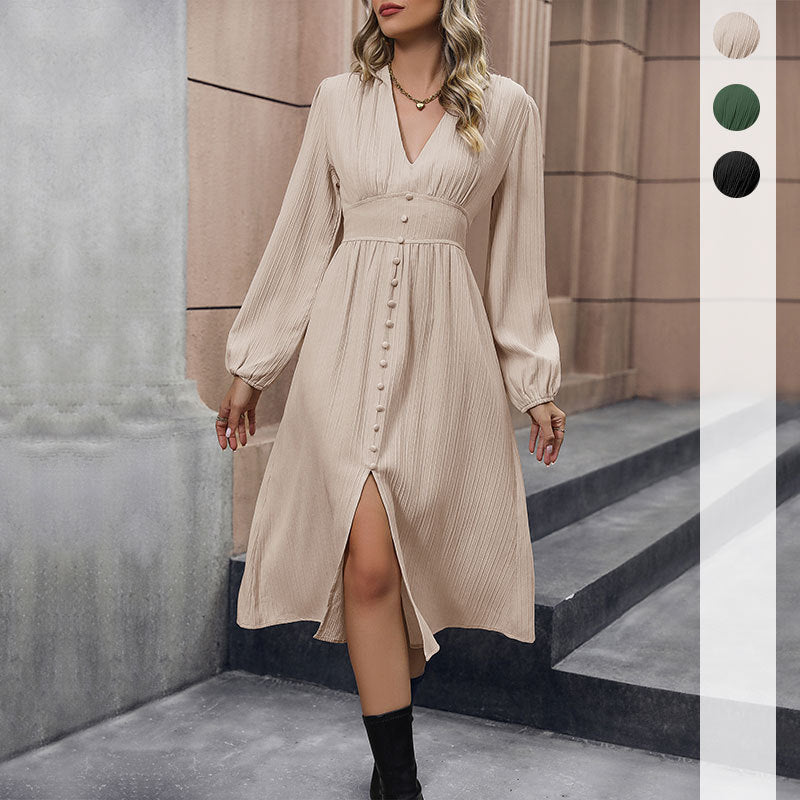 Damen Midi-Kleid mit V-Ausschnitt, Taillenpassé, Knopfleiste und Plissee-Struktur EB