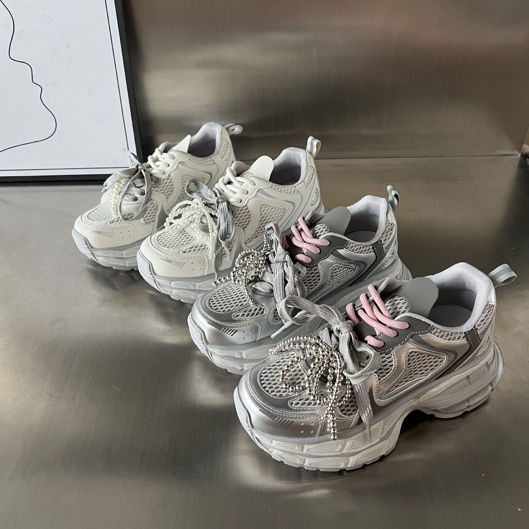 Damen Sportliche Sneakers mit stilvollem Mesh-Design und modischer Perlenverzierung EB