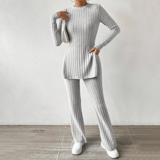 Damen geripptes Feinstrick-Lounge-Set mit seitlicher Saumschlitzen, figurbetontem Longsleeve und weitem Highwaist-Hose Eichborn Berlin
