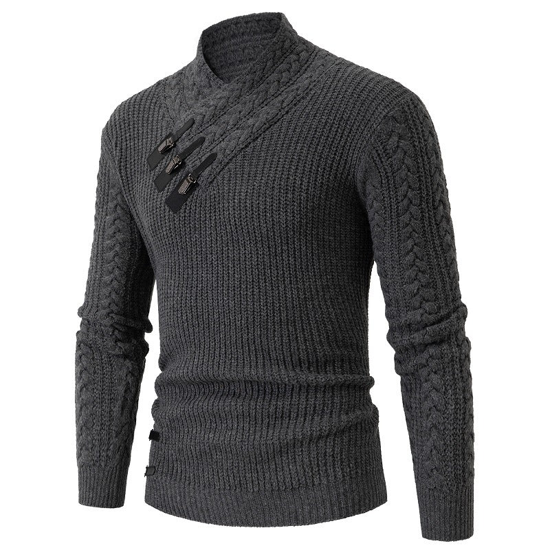 Herren nan Strickpullover mit Schalkragen, Zopfmuster und markanten Schnallenverschlüssen EB