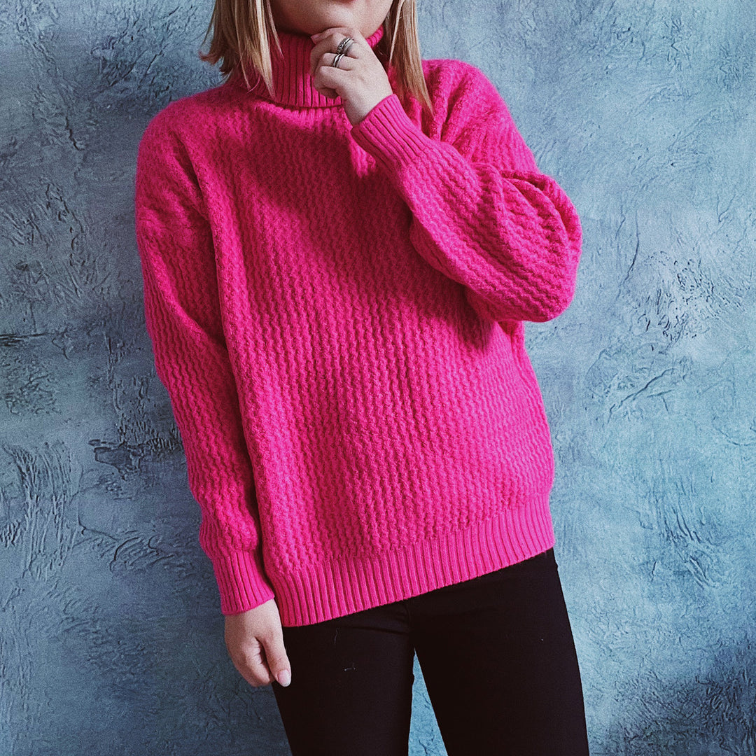 Damen Grobstrickpullover mit strukturiertem Muster und hohem Kragen EB