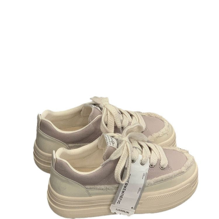 Damen Plateausneaker mit modischen Designelementen und komfortabler Dämpfung EB