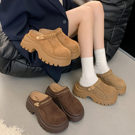 Damen Clogs mit trendiger Logoplatte und rutschsicherer Sohle EB