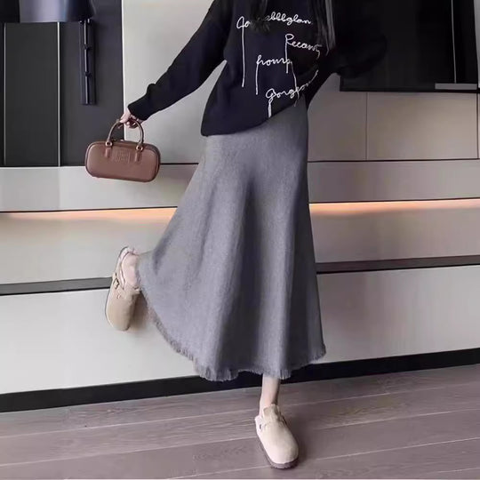 Damen Maxirock aus weichem, strukturiertem Strickstoff mit fransigem Saum EB