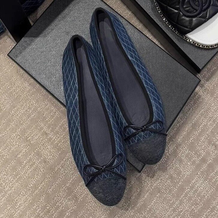 Damen Ballerinas mit elegantem Kontrast-Design und weichem Fußbett EB