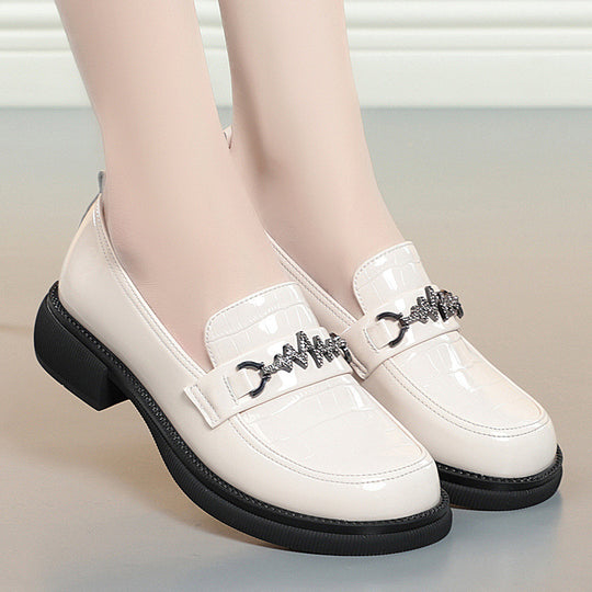 Damen Elegante Loafers mit modischem Kettendetail und rutschfester Sohle EB