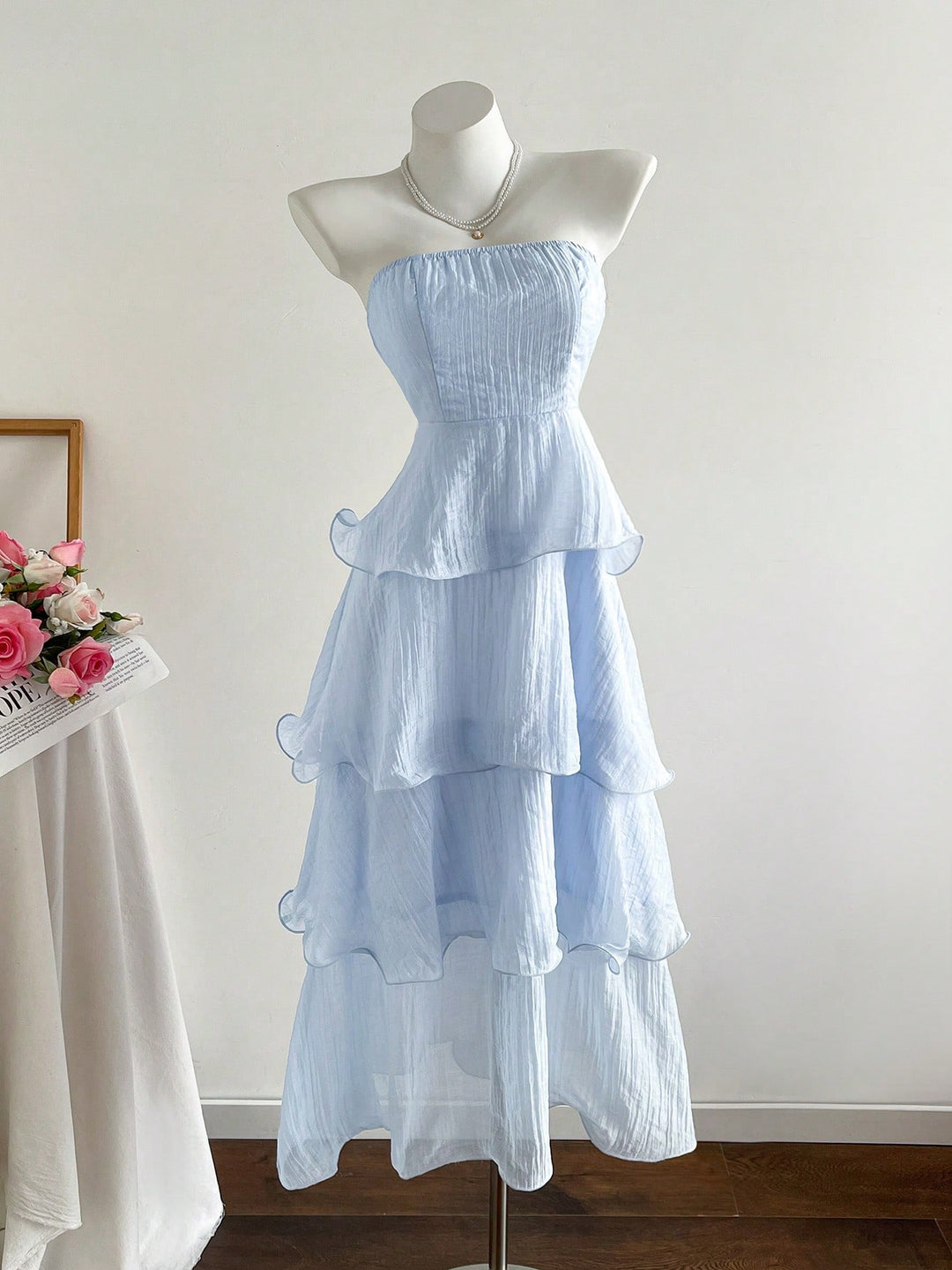 Damen langes Strandkleid mit voluminösen Rüschendetails EB