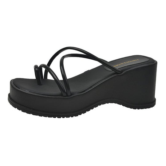 Damen Plateausandalen mit trendigen Riemen EB