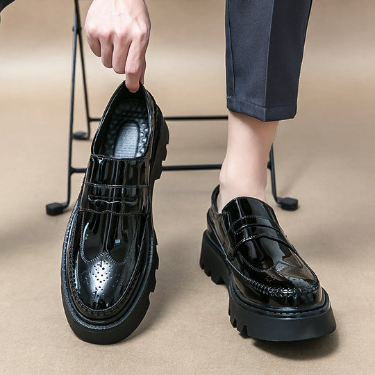 Damen lässige Slipper mit glänzender Lackoberfläche und robuster Sohle EB