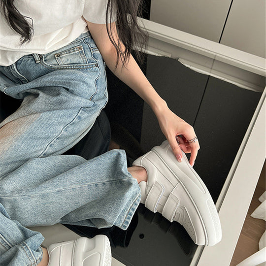 Damen Sneakers mit modischen Klettverschlüssen und atmungsaktiver Sohle EB