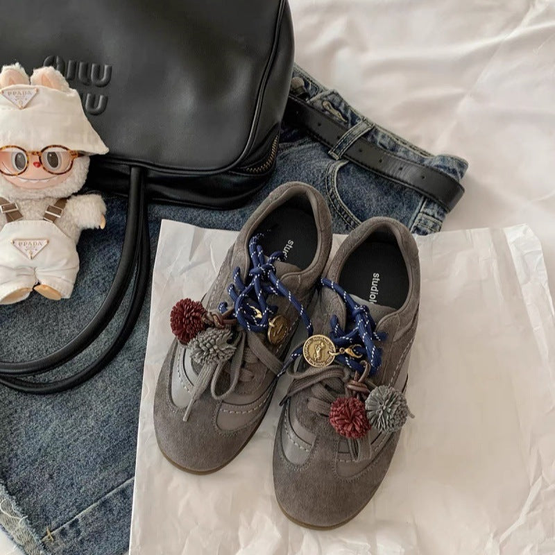 Damen Sneaker mit dekorativen Quasten und weichem Obermaterial EB