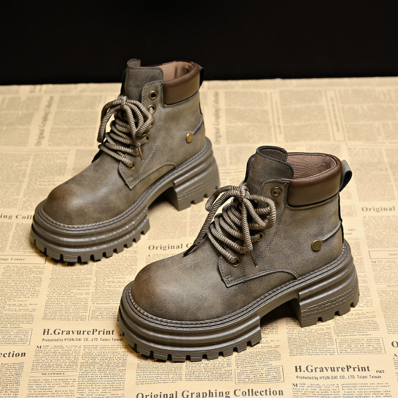 Damen Outdoor Stiefeletten mit robustem Profil und modischem Design EB