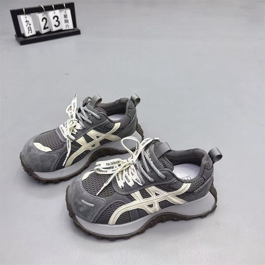 Damen Sportliche Sneakers mit atmungsaktivem Obermaterial und robustem Profil EB