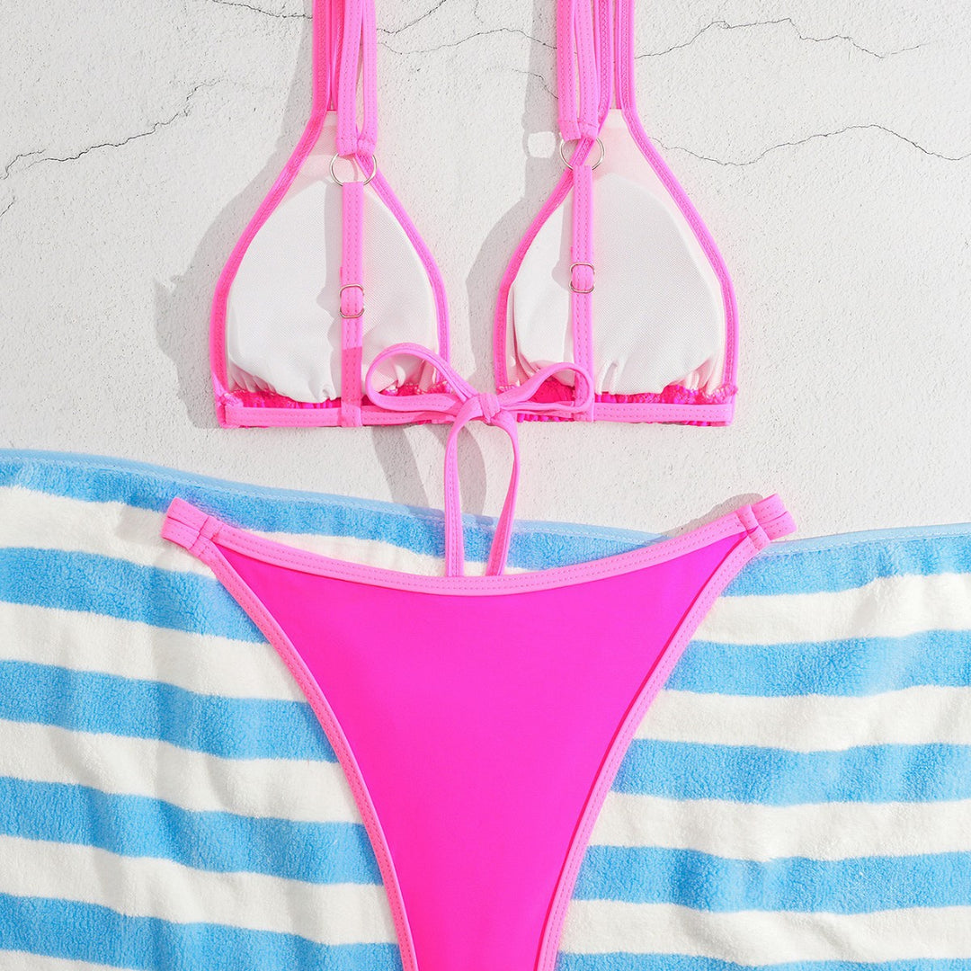 Damen Bikinis mit raffiniertem Schnitt EB