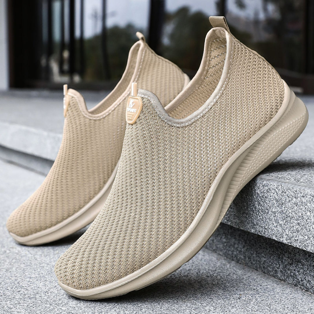 Damen Sportliche Knit-Sneaker mit atmungsaktivem Obermaterial EB