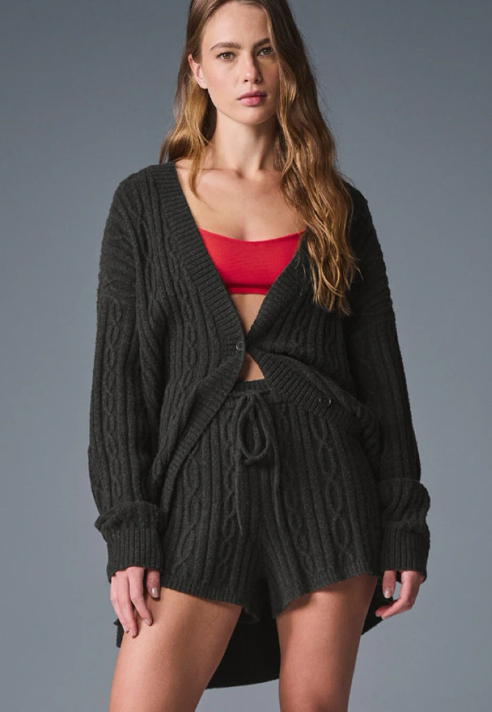 Damen Grobstrick Cardigan mit lässigem Schnitt und weichen Ärmeln EB