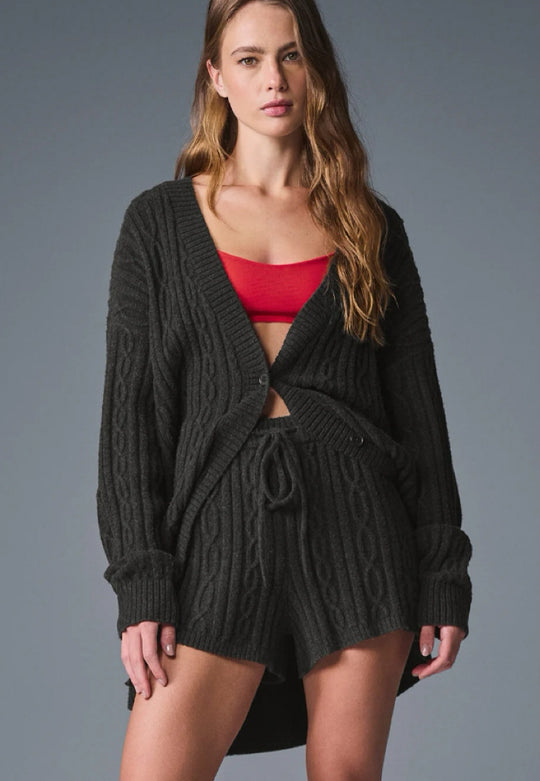 Damen Grobstrick Cardigan mit lässigem Schnitt und weichen Ärmeln EB