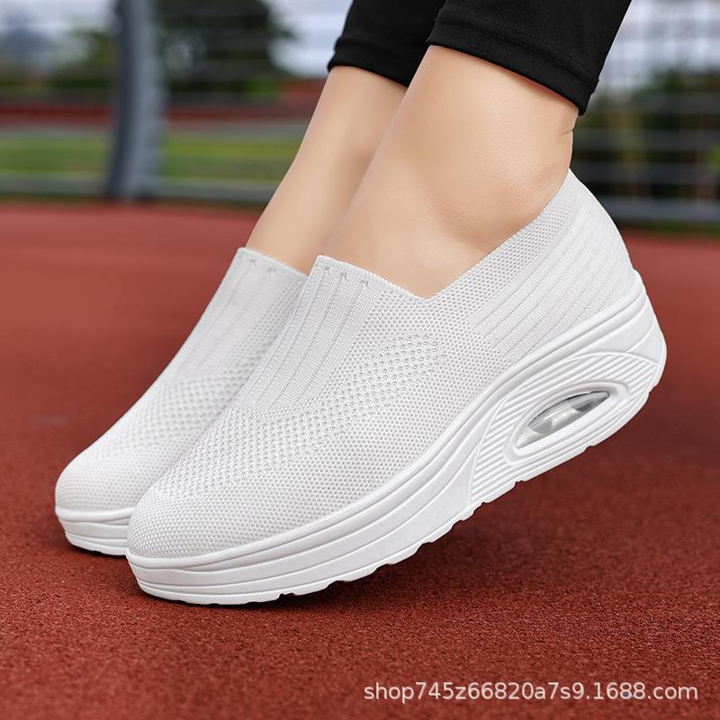 Damen Slip-On Sneakers mit atmungsaktivem Mesh und dämpfender Laufsohle EB