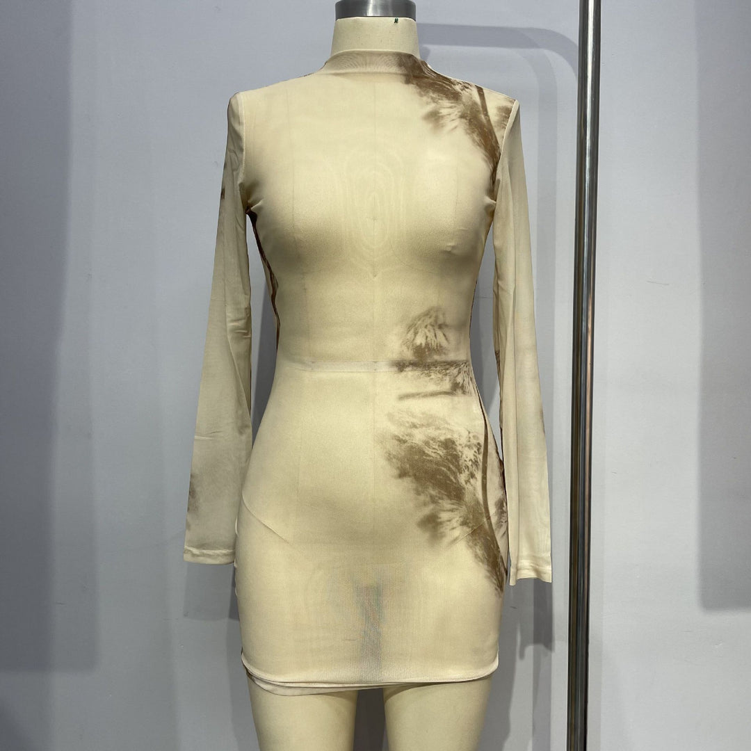 Damen Stilvolles Mini-Kleid mit transparenten Einsätzen EB