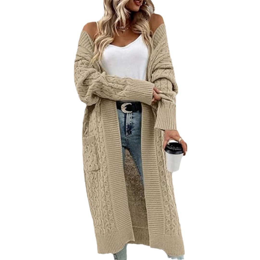 Damen Strickjacke mit grobem Zopfdesign und praktischen Taschen EB