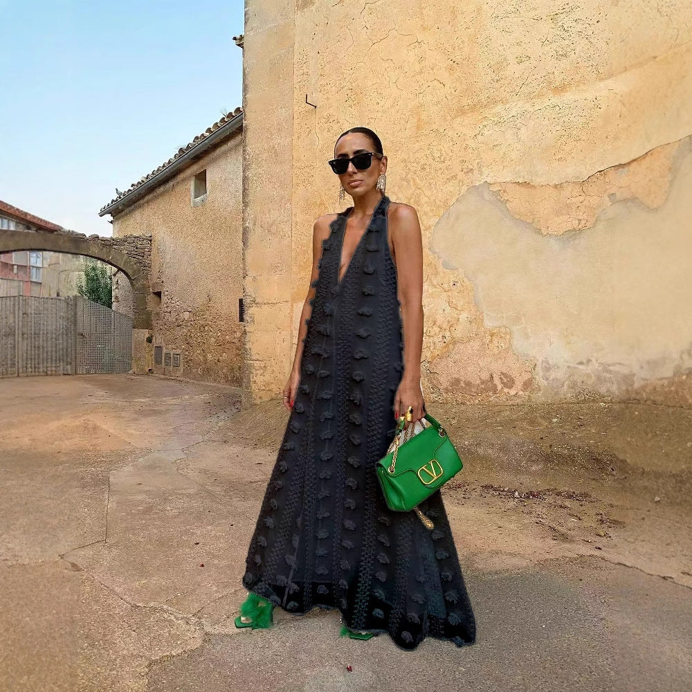 Damen Maxikleid mit voluminösem Saum und zarten Stickereien EB