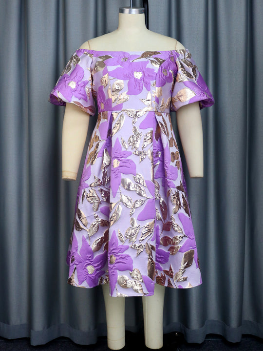 Damen Off-Shoulder Kleid mit floralen Präge-Details EB