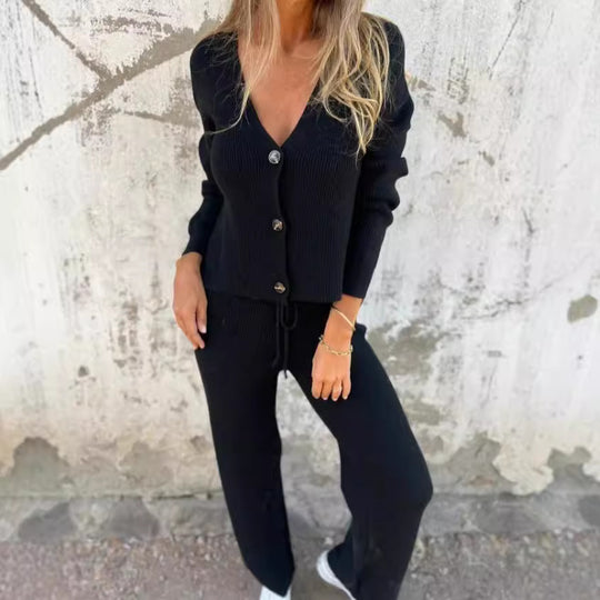 Damen Strick-Set mit V-Ausschnitt und Knopfdetails EB