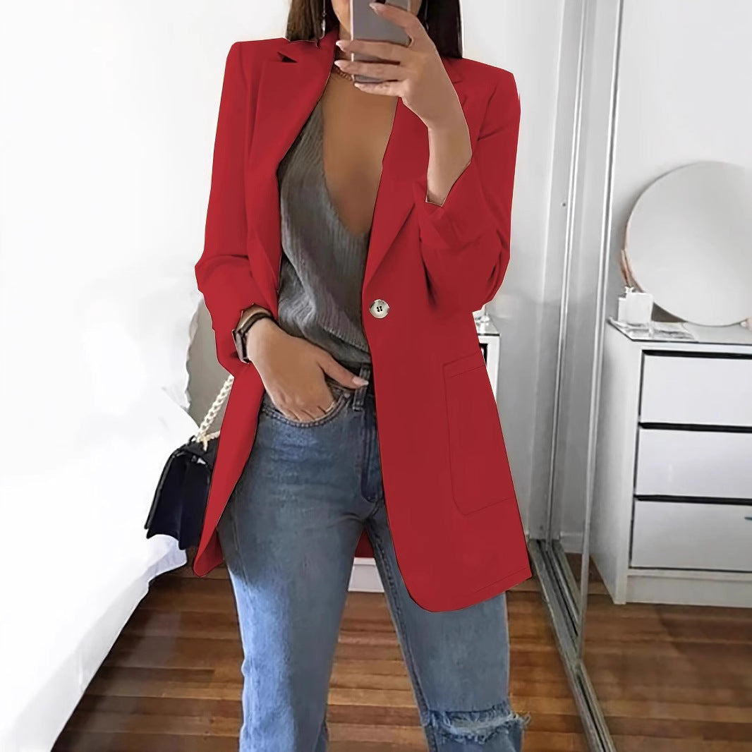 DamenStylische Blazerjacke mit glänzenden Knopfdetails und großzügigen Taschen EB