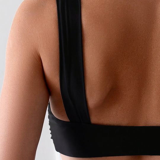 Damen Bikinioberteil mit elegantem V-Ausschnitt und breiten Trägern EB