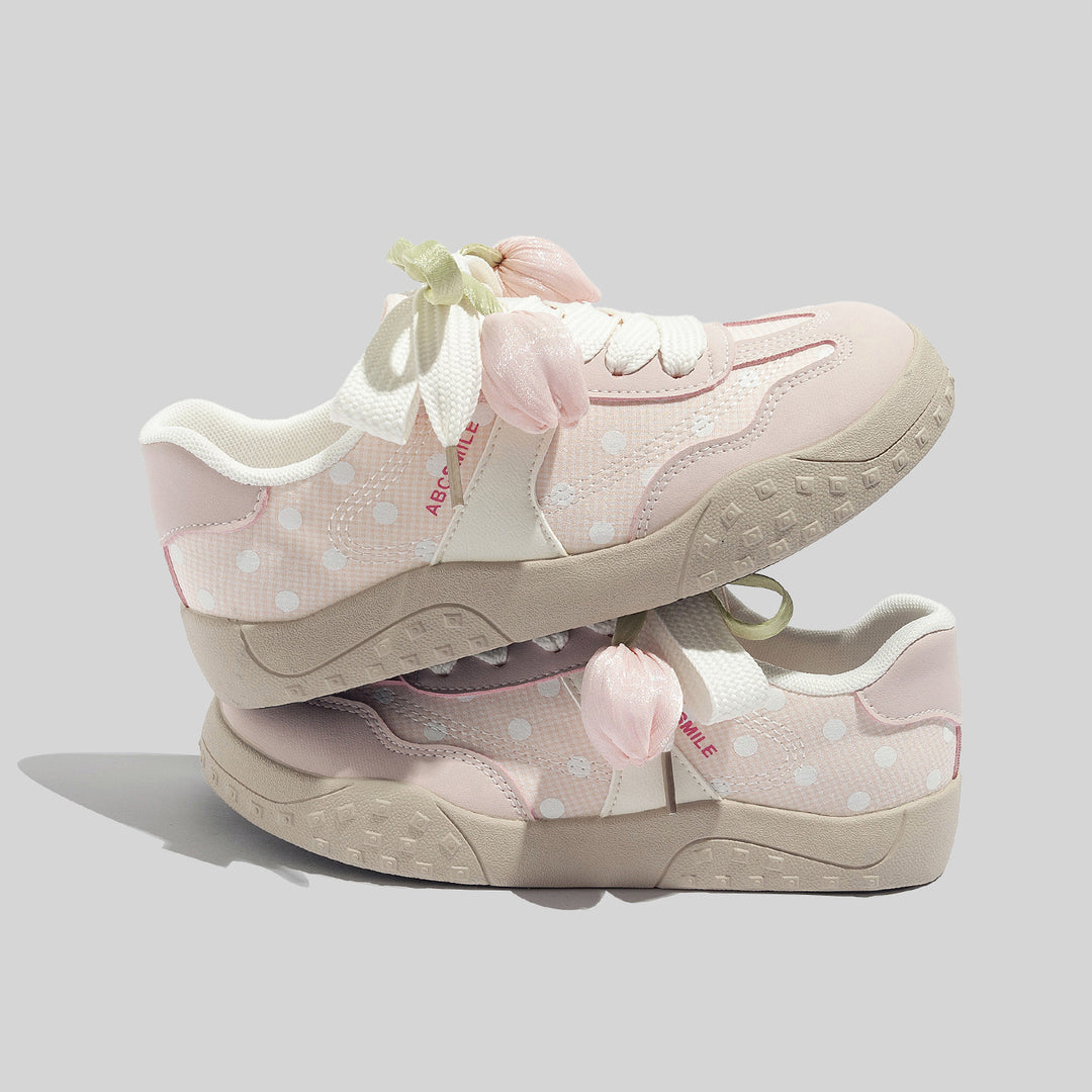Damen Freizeit Sneakers mit leichtem Punktemuster und verspielten Schleifen EB